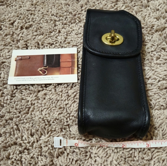 Coach Vintage 1995 Black Leather Cell Phone Case - Picture 9 of 9